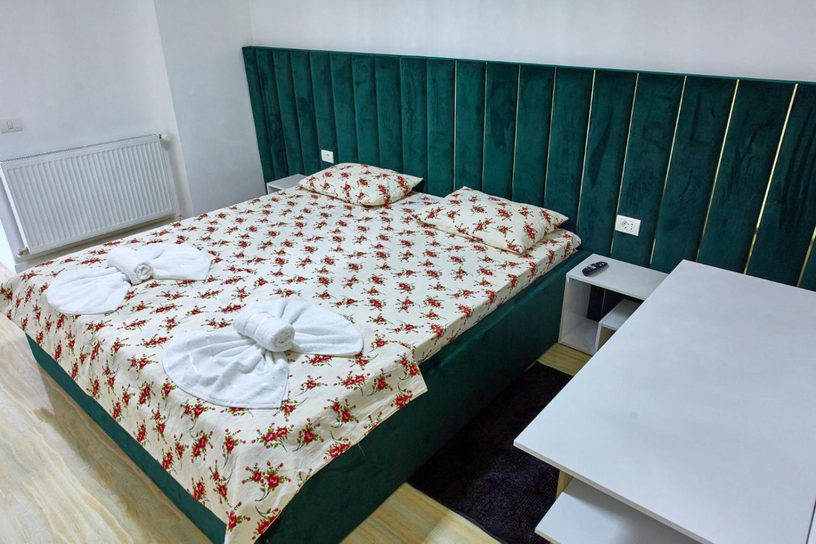 Apartamente By R S 3 Navodari Bagian luar foto