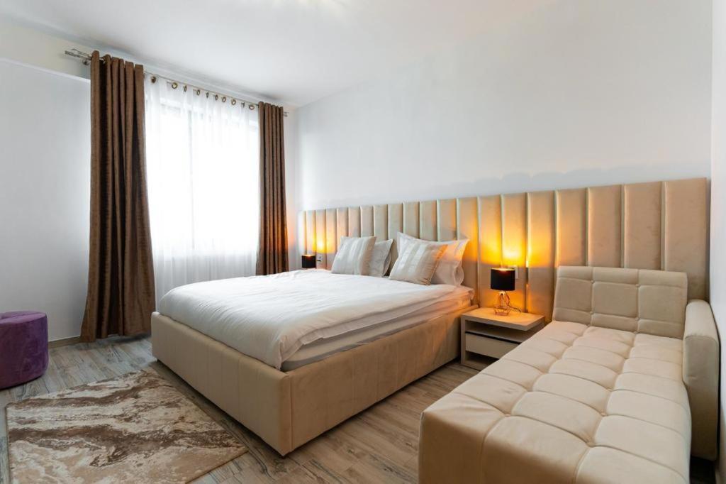 Apartamente By R S 3 Navodari Bagian luar foto