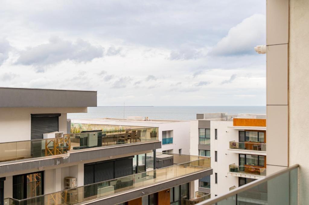 Apartamente By R S 3 Navodari Bagian luar foto