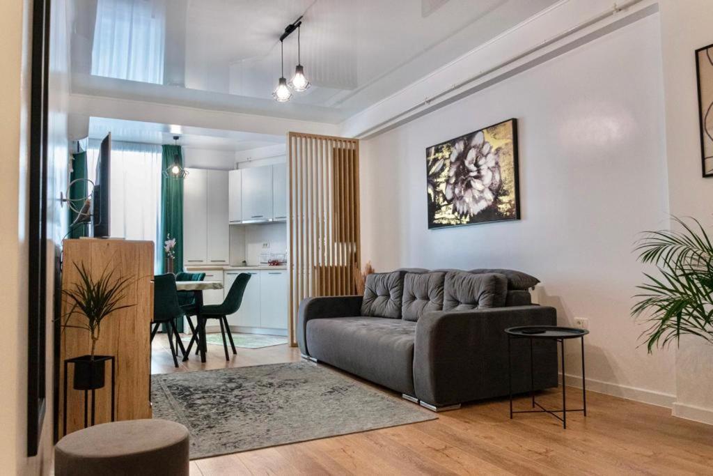 Apartamente By R S 3 Navodari Bagian luar foto